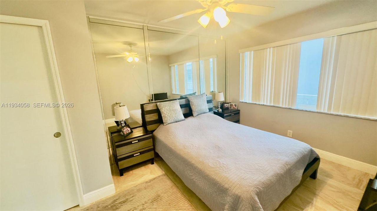 329 SE 3rd St, Unit 502S, Hallandale Beach, FL 33009 Photo