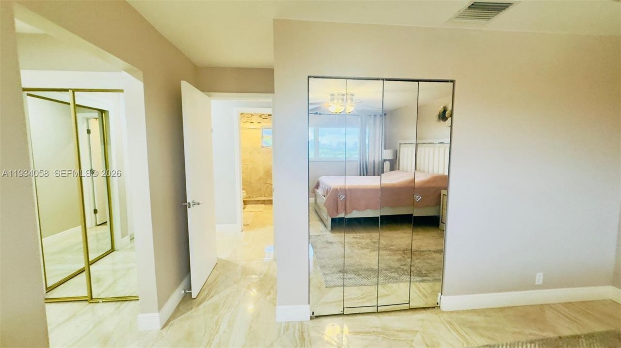 329 SE 3rd St, Unit 502S, Hallandale Beach, FL 33009 Photo