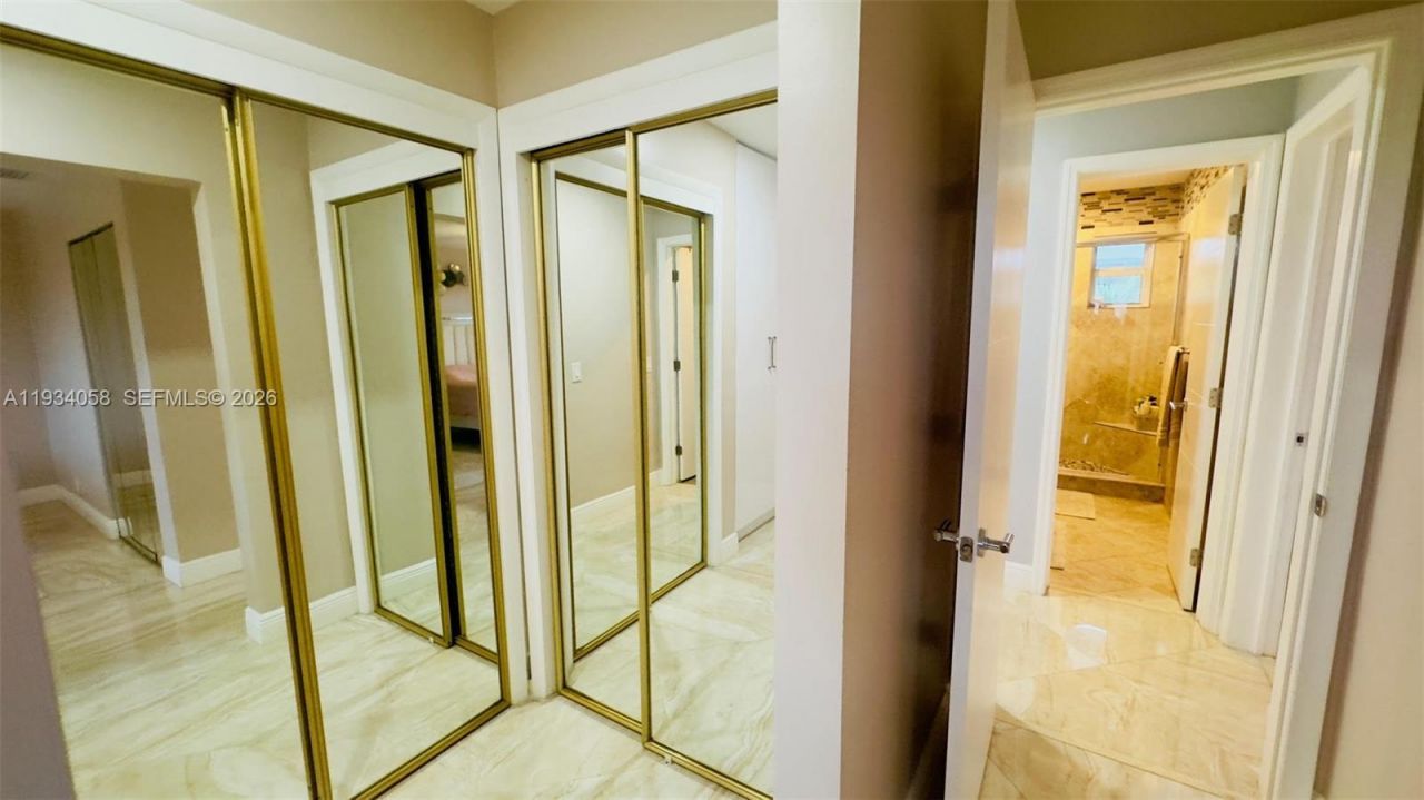 329 SE 3rd St, Unit 502S, Hallandale Beach, FL 33009 Photo