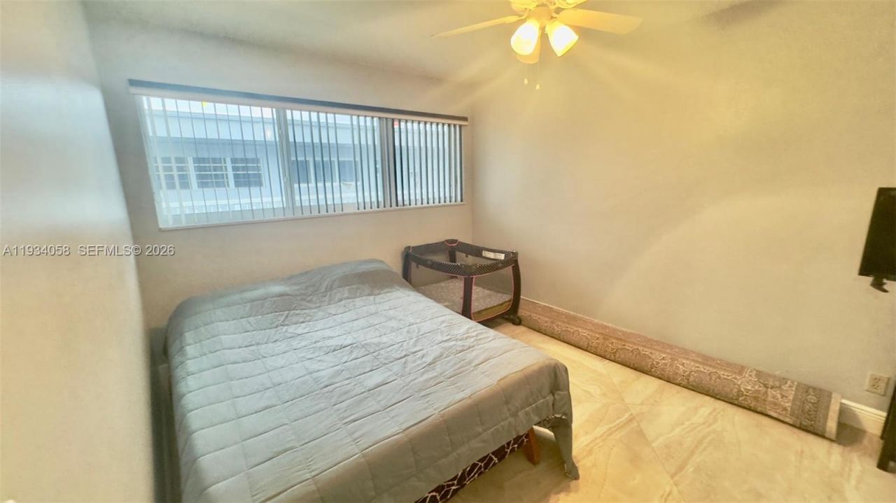 329 SE 3rd St, Unit 502S, Hallandale Beach, FL 33009 Photo