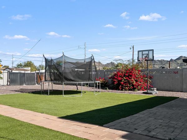 1144 E SUNNYSLOPE Lane, Phoenix, AZ 85020