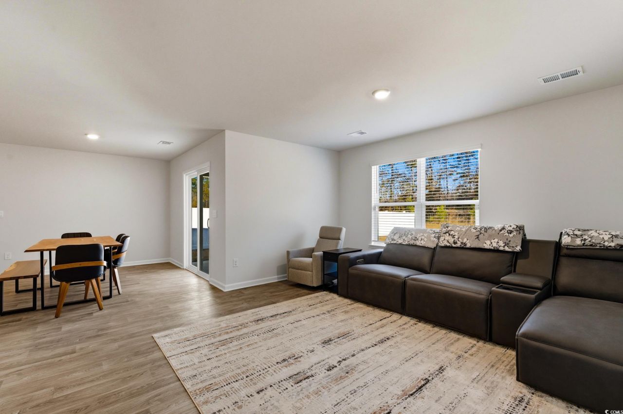 256 Country Grove Way Photo 8