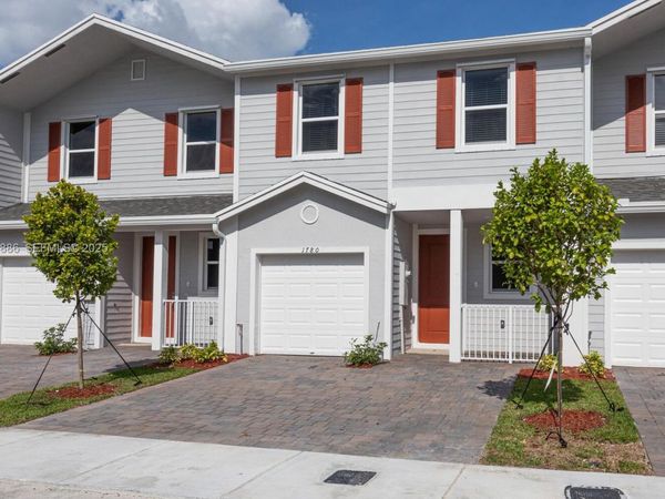 1780 SE 9th Ave, Homestead, FL 33034