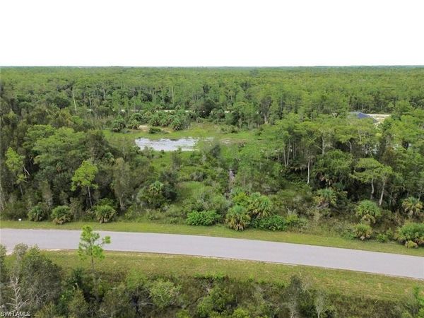 482 Westchester DR, LEHIGH ACRES, FL 33972