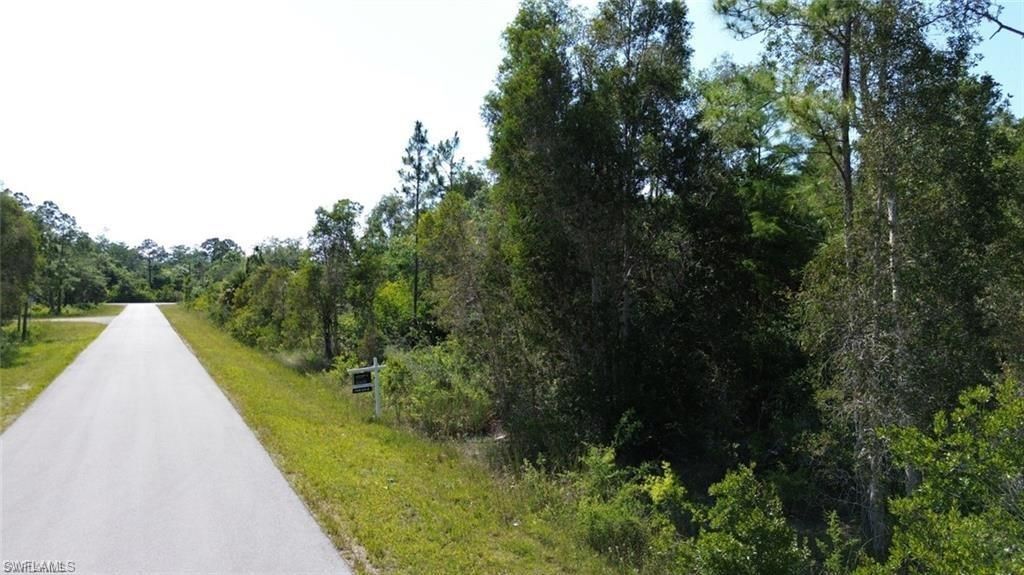 482 Westchester Dr, Lehigh Acres, FL 33972 Photo