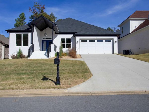 8116 Kanis Pines Drive, Little Rock, AR 72204