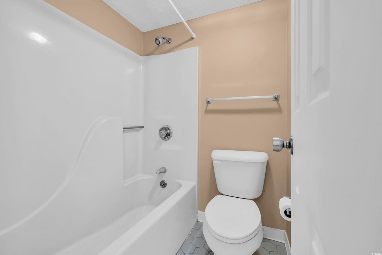 4207 Pinehurst Circle Photo 19