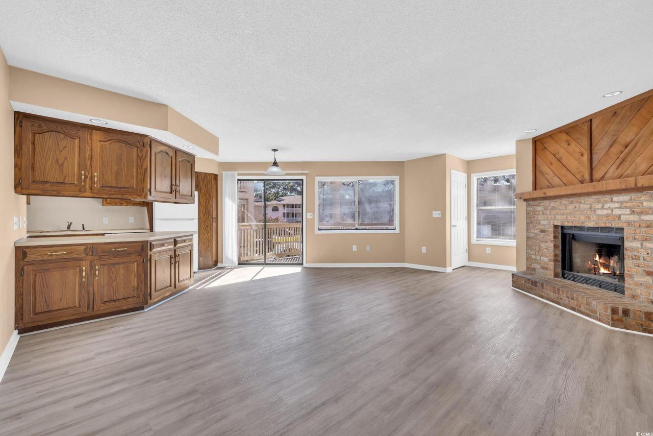 4207 Pinehurst Circle Photo 8