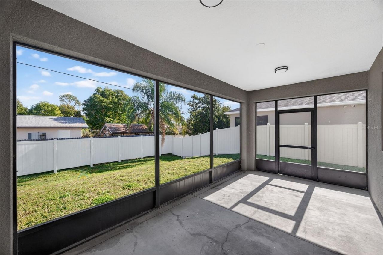 8995 70th Way N, Pinellas Park, FL 33782 Photo