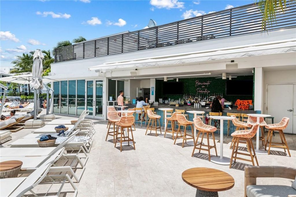 401 N Birch Road, Unit TH2, Fort Lauderdale, FL 33304 Photo