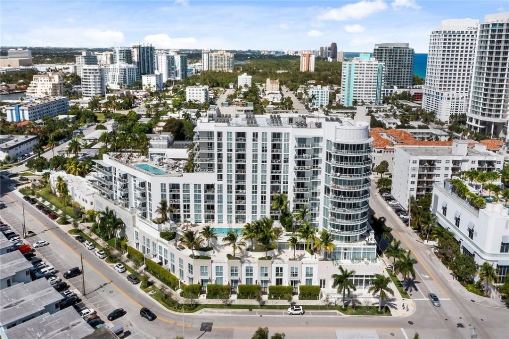 401 N Birch Road, Unit TH2, Fort Lauderdale, FL 33304 Photo