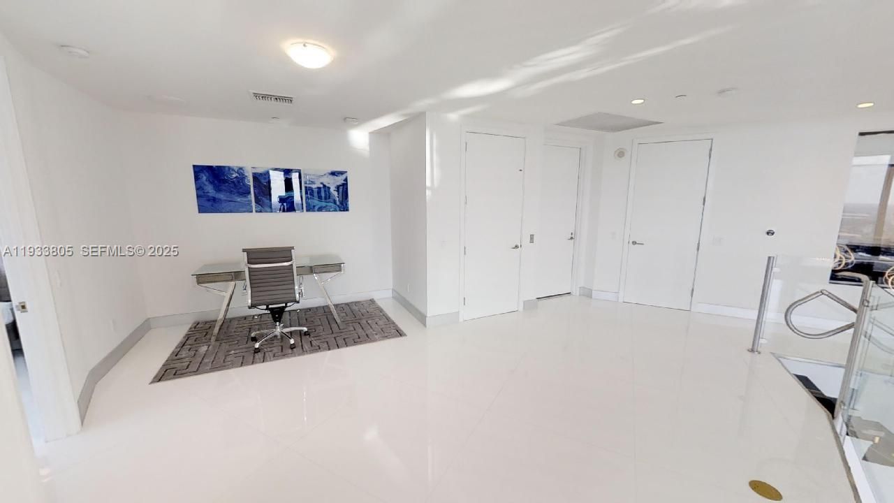 18555 Collins Ave , Unit 4604, Miami Beach, FL 33160 Photo