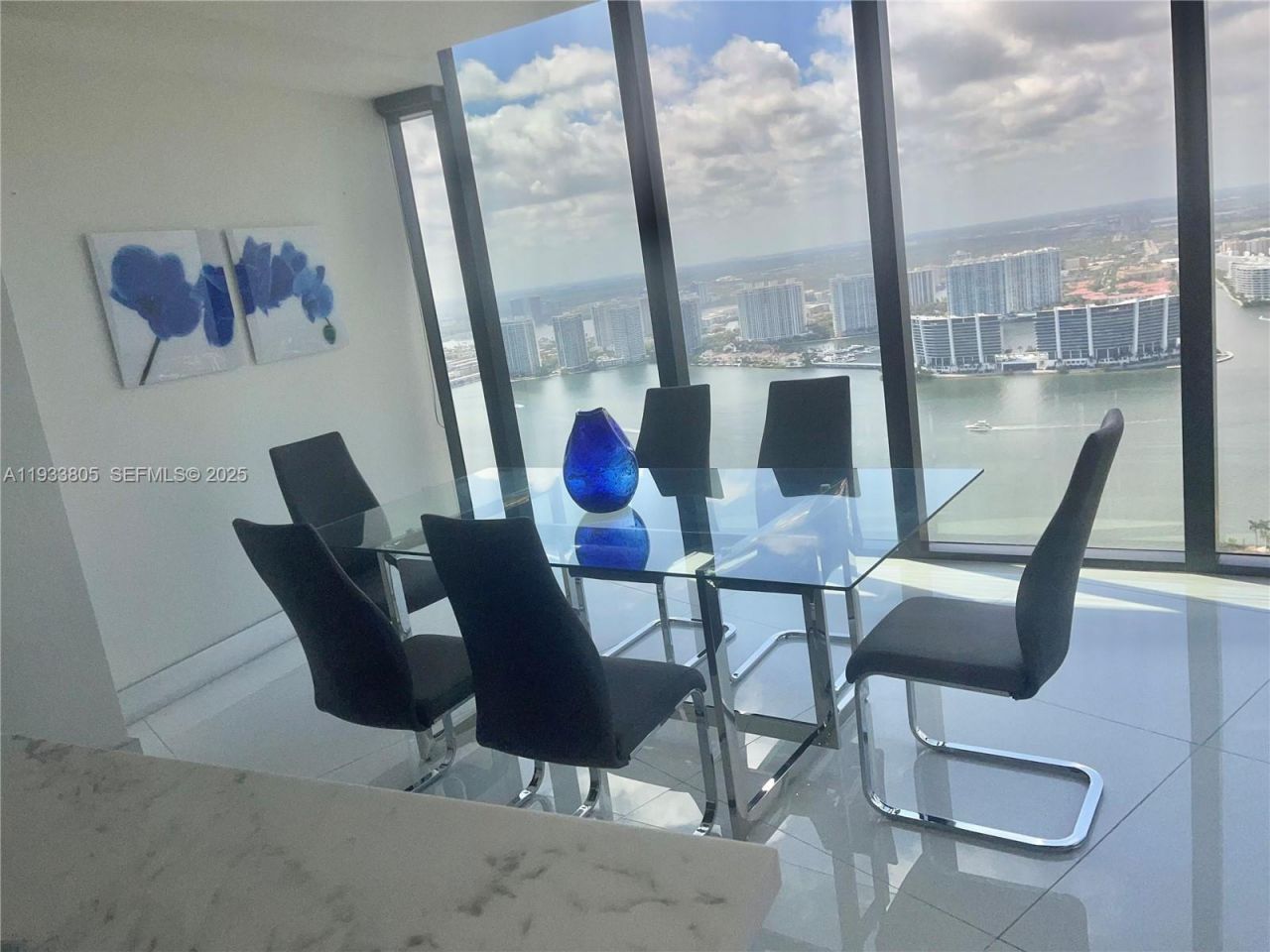 18555 Collins Ave , Unit 4604, Miami Beach, FL 33160 Photo
