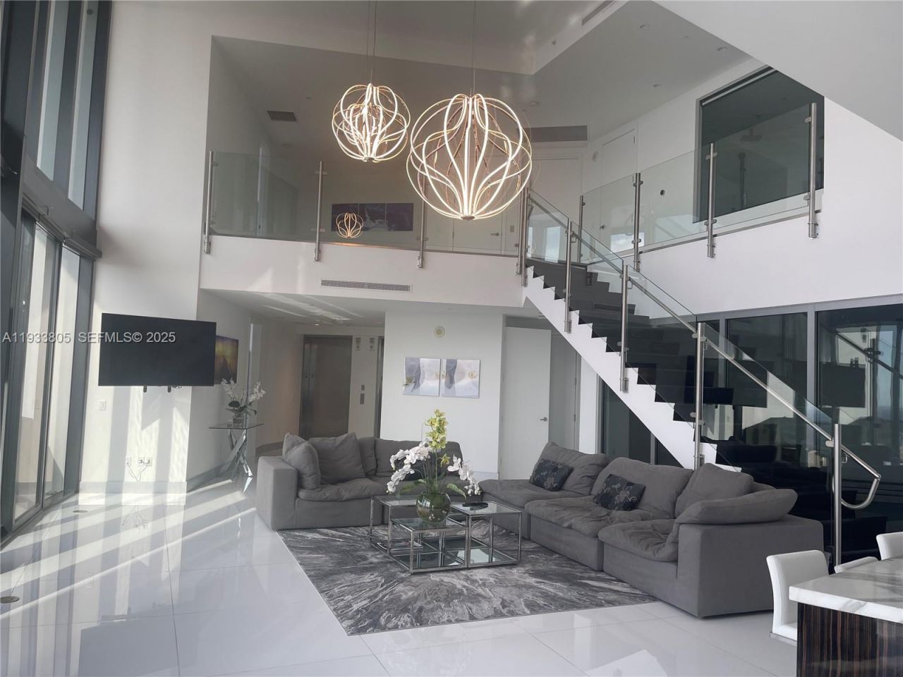 18555 Collins Ave , Unit 4604, Miami Beach, FL 33160 Photo