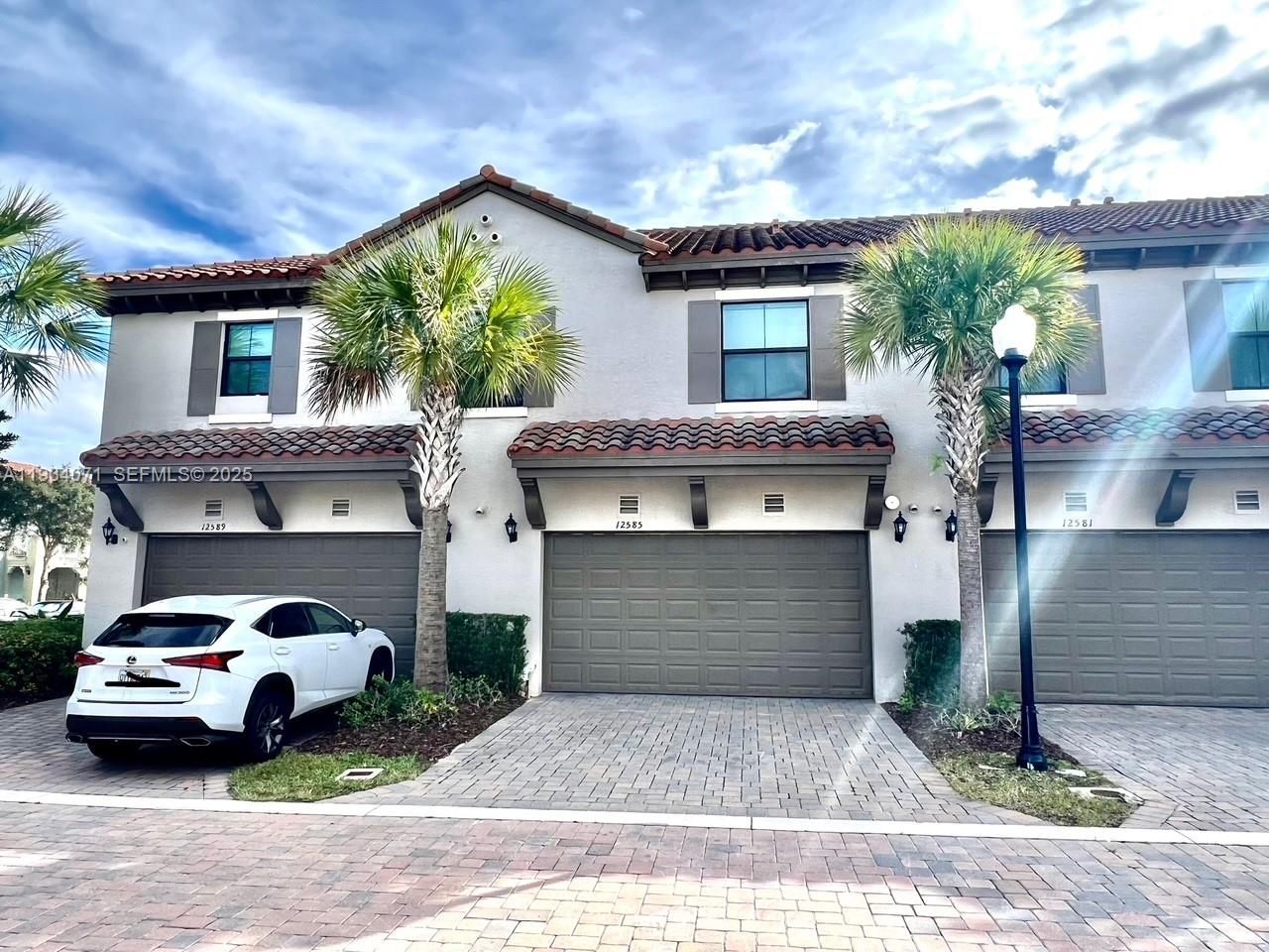 12585 NW 32nd Mnr, Sunrise, FL 33323 Photo