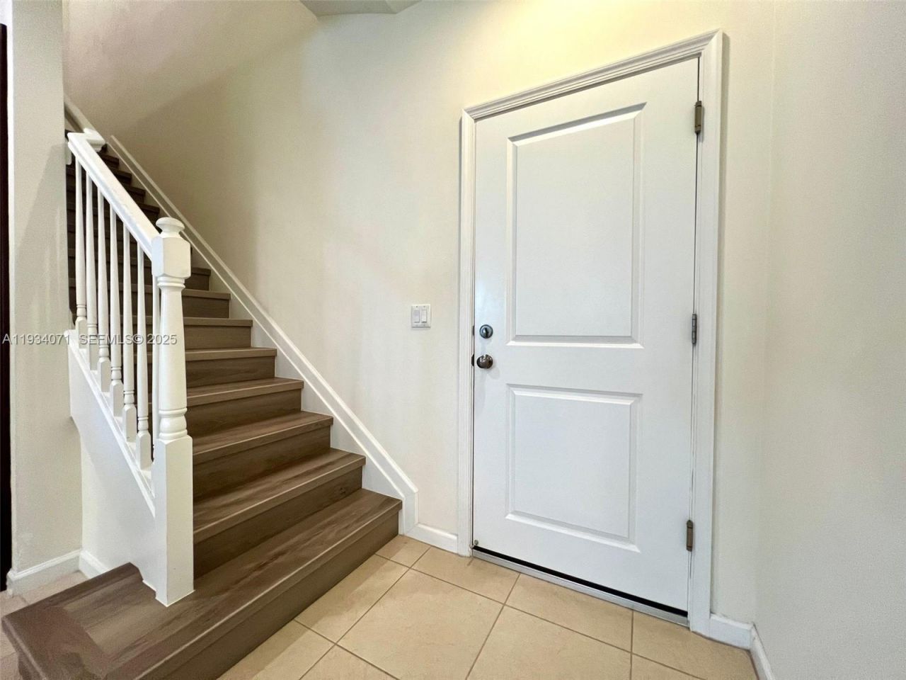 12585 NW 32nd Mnr, Sunrise, FL 33323 Photo