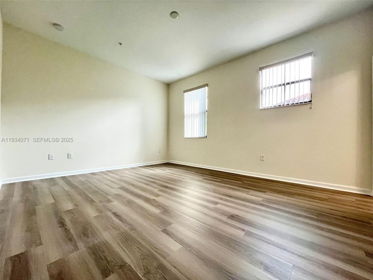 12585 NW 32nd Mnr, Sunrise, FL 33323 Photo