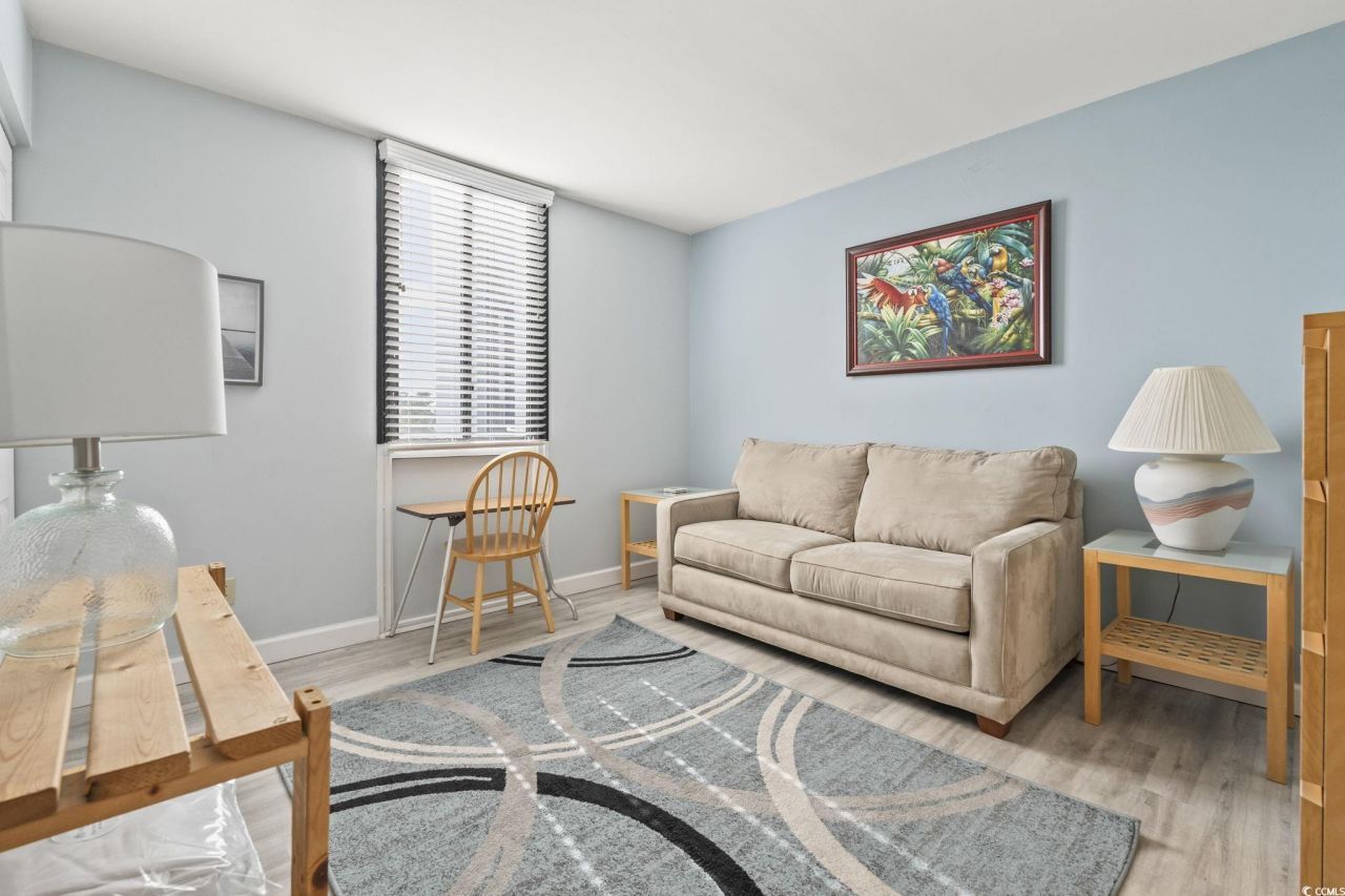 601 Mitchell Dr. Photo 4