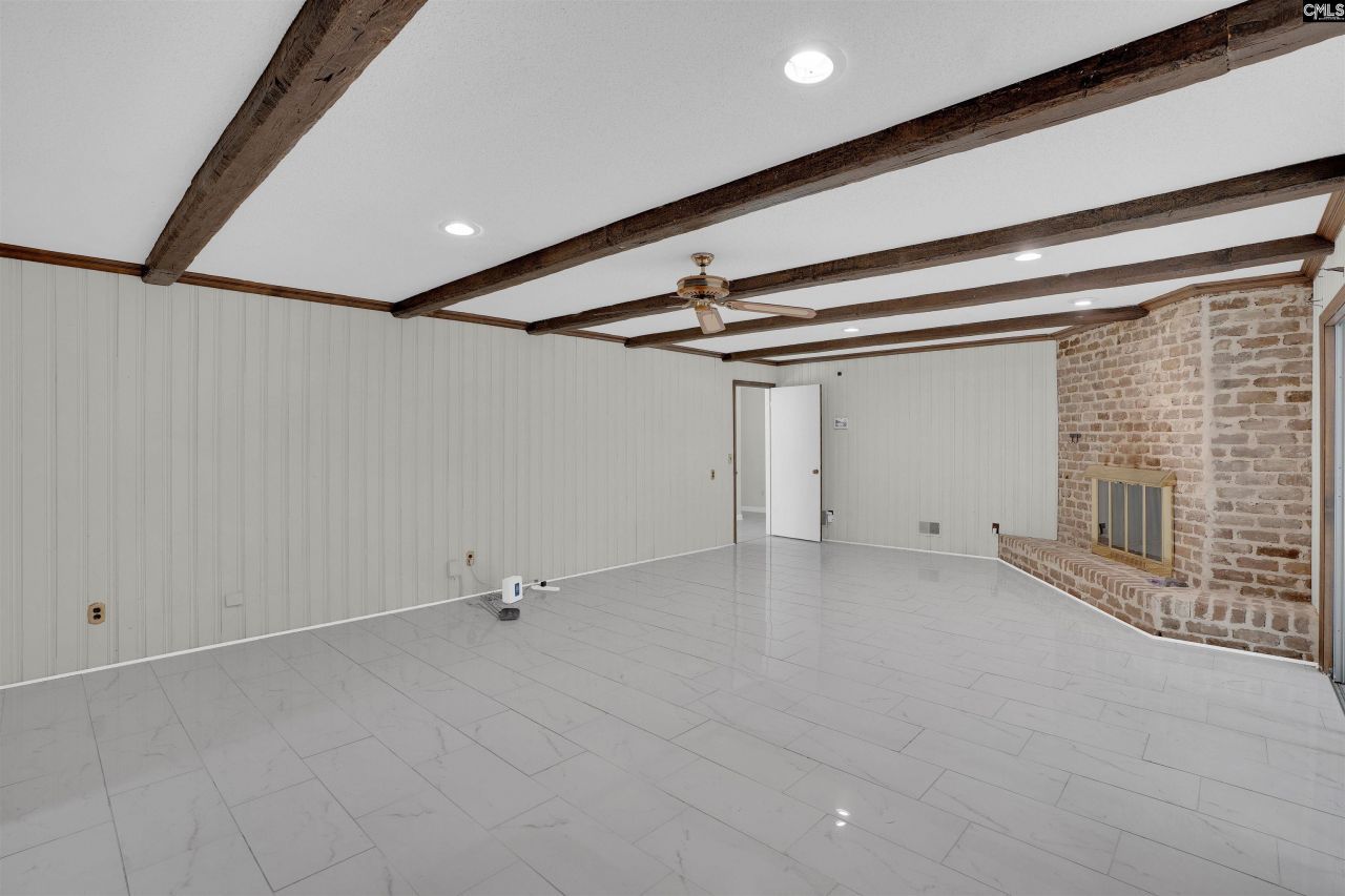 77 Northlake Road  Photo 13