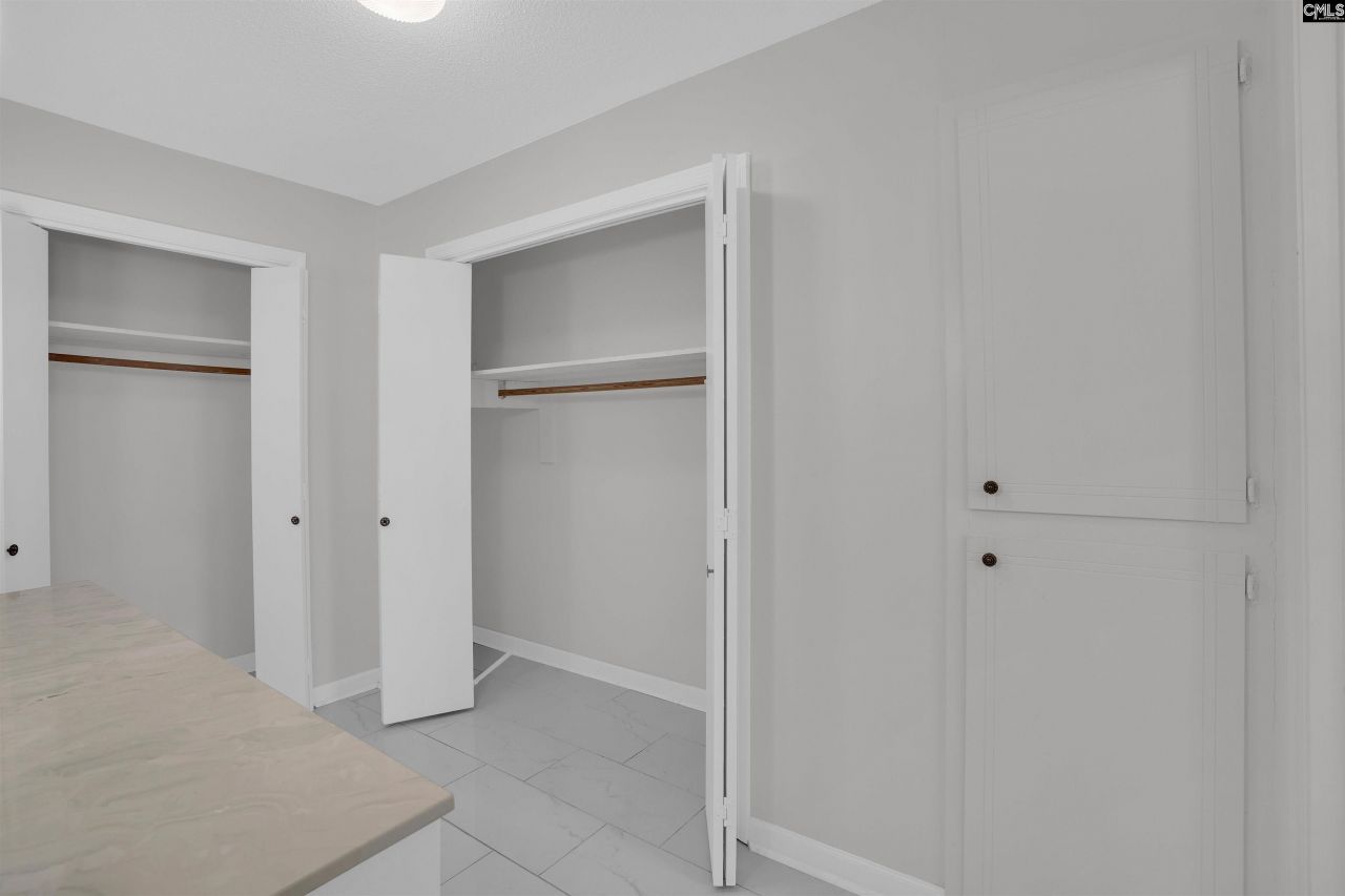 77 Northlake Road  Photo 17