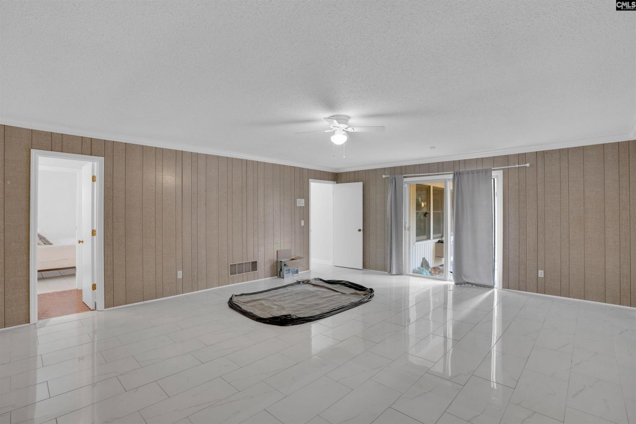 77 Northlake Road  Photo 34