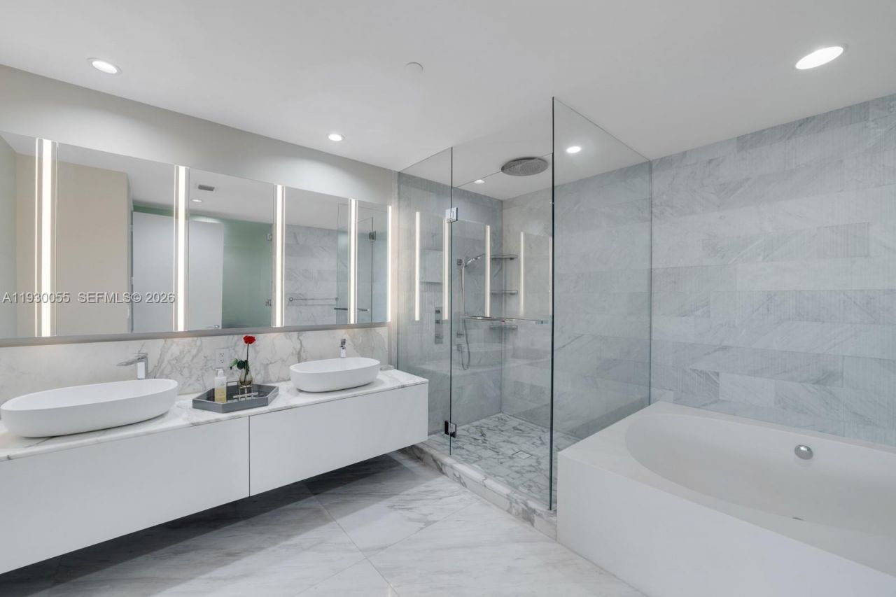 10203 Collins Ave, Unit 201, Bal Harbour, FL 33154 Photo