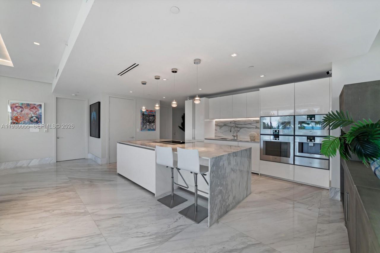 10203 Collins Ave, Unit 201, Bal Harbour, FL 33154 Photo