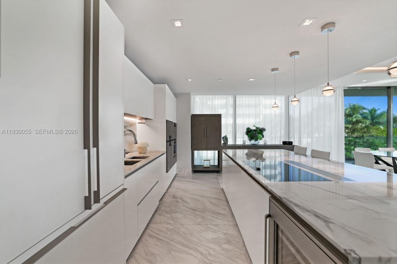 10203 Collins Ave, Unit 201, Bal Harbour, FL 33154 Photo