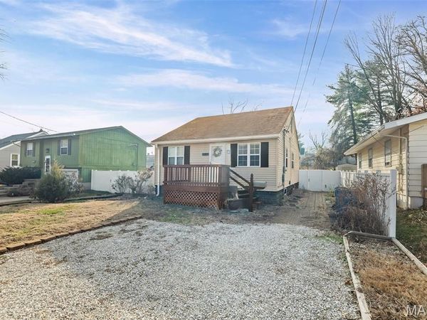 3707 Coronado Drive, Alton, IL 62002