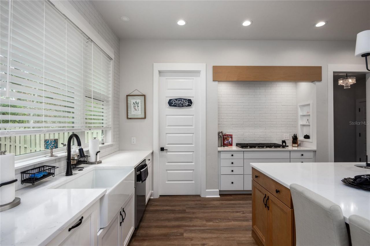 3642 NW 49th Drive, Gainesville, FL 32606 Photo