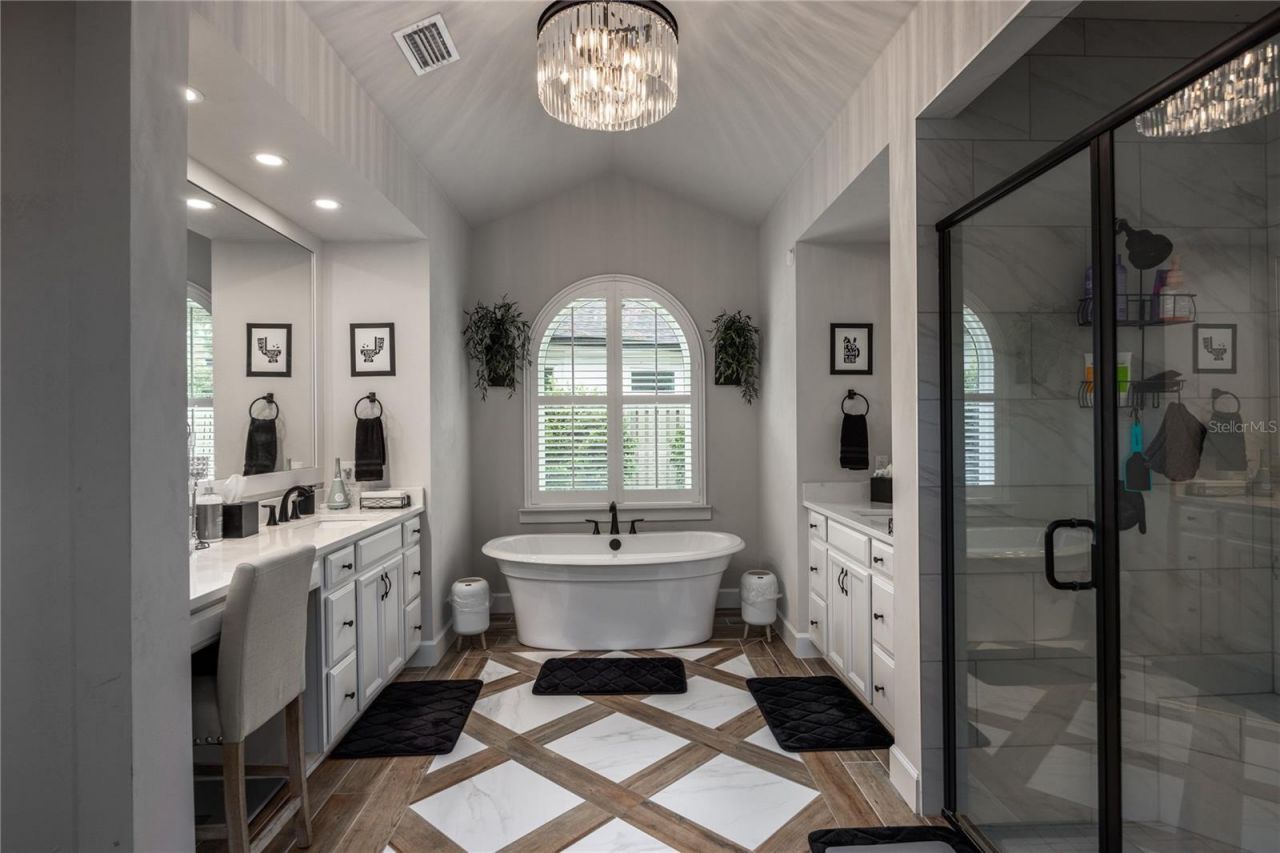 3642 NW 49th Drive, Gainesville, FL 32606 Photo