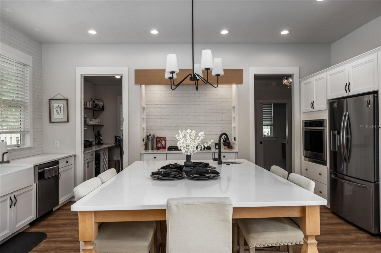 3642 NW 49th Drive, Gainesville, FL 32606 Photo