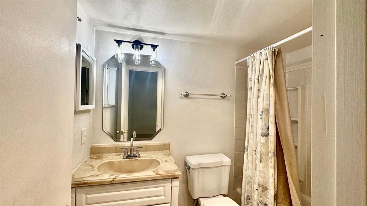 1900 68th Street N, Unit 106, Saint Petersburg, FL 33710 Photo