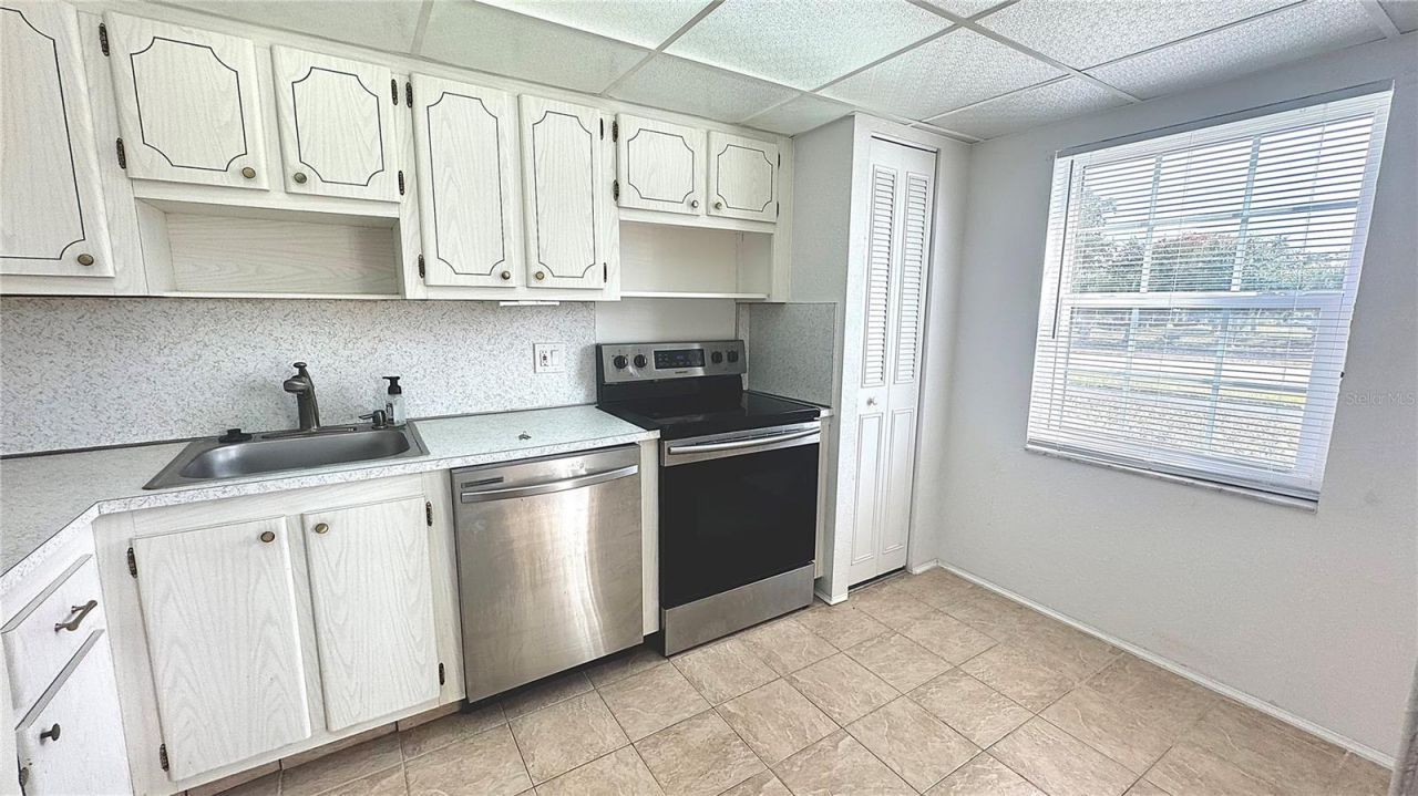 1900 68th Street N, Unit 106, Saint Petersburg, FL 33710 Photo