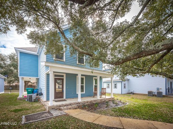 16 Sweetgrass Lane, Ocean Springs, MS 39564