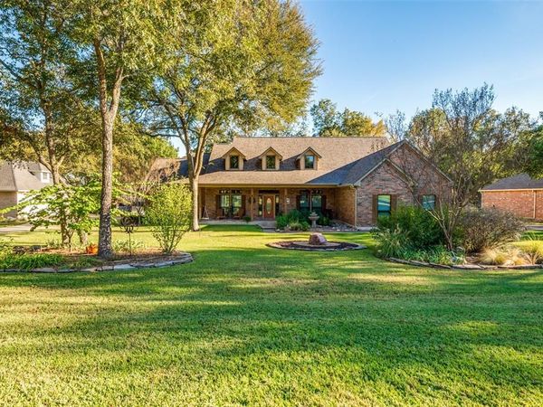 1838 Plum Creek Drive, Midlothian, TX 76065