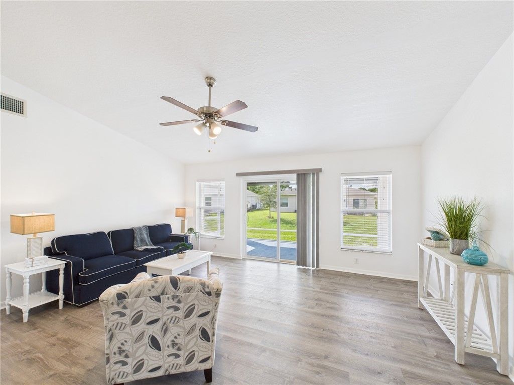 8135 100th Avenue, Vero Beach, FL 32967 Photo