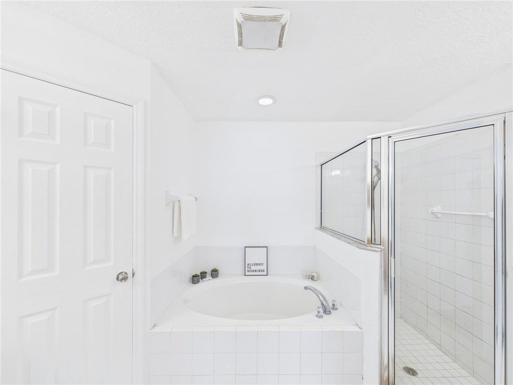 8135 100th Avenue, Vero Beach, FL 32967 Photo