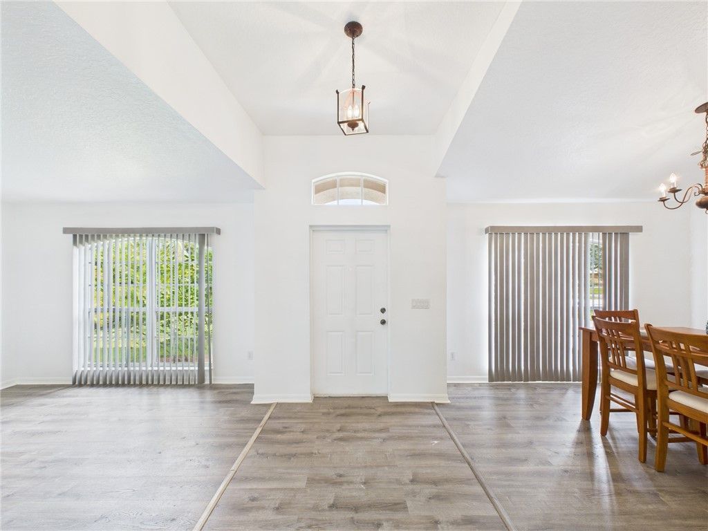 8135 100th Avenue, Vero Beach, FL 32967 Photo