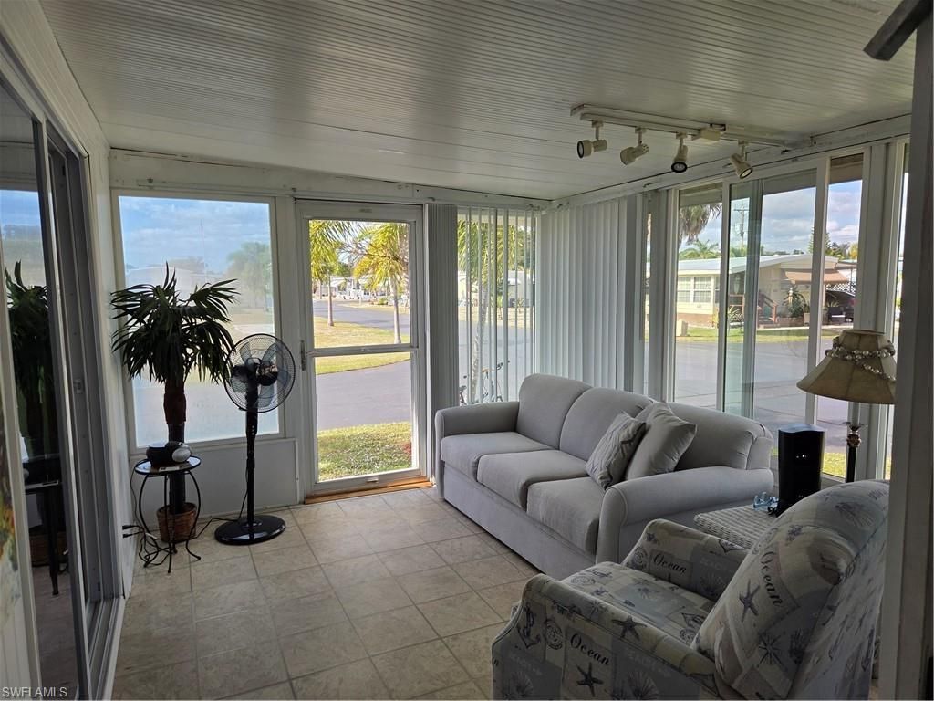 629 Vista Dr, North Fort Myers, FL 33917 Photo