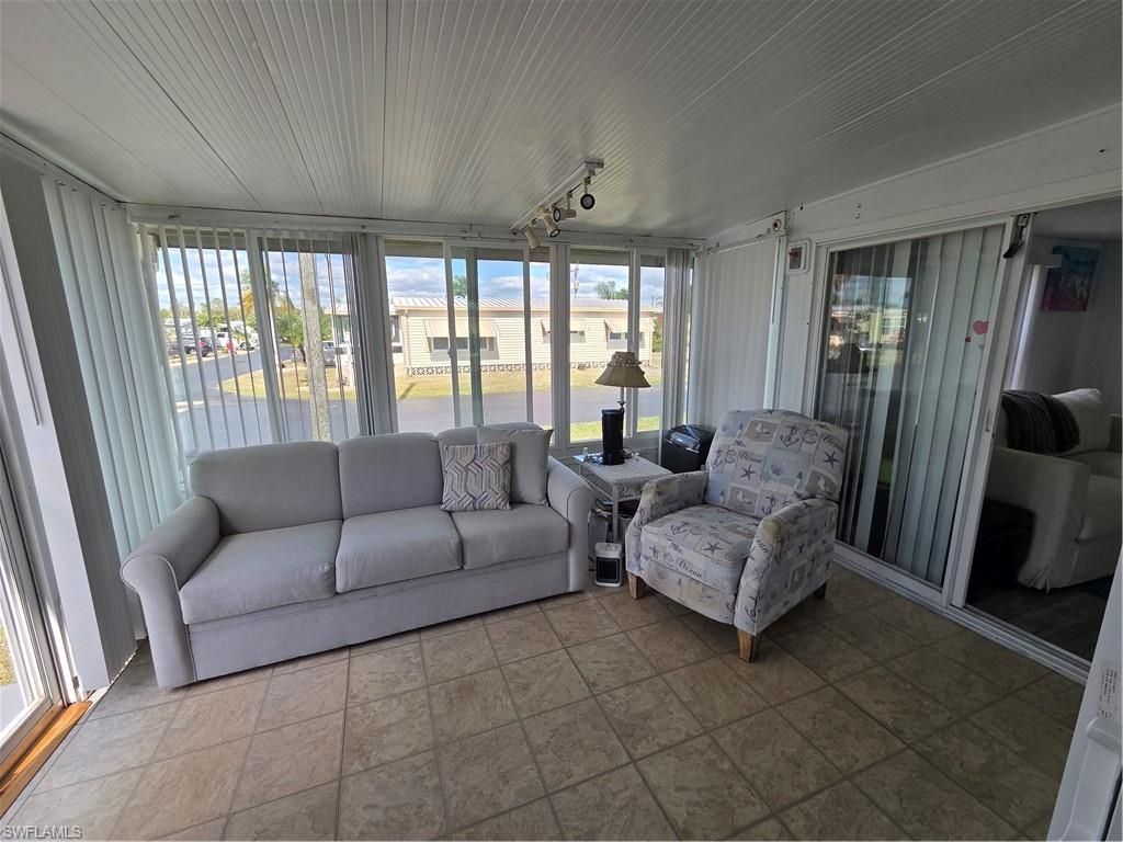 629 Vista Dr, North Fort Myers, FL 33917 Photo