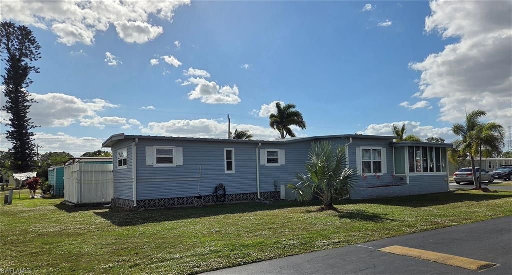 629 Vista Dr, North Fort Myers, FL 33917 Photo