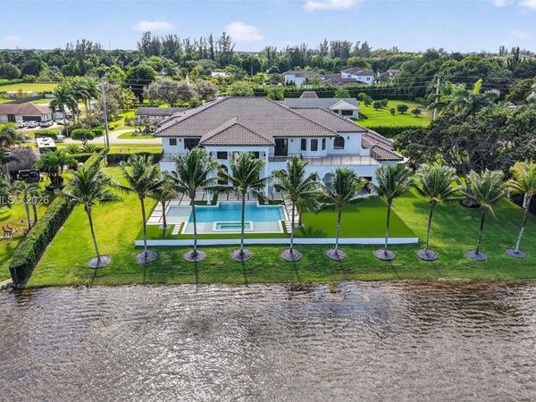 14891 SW 20th St, Davie, FL 33326