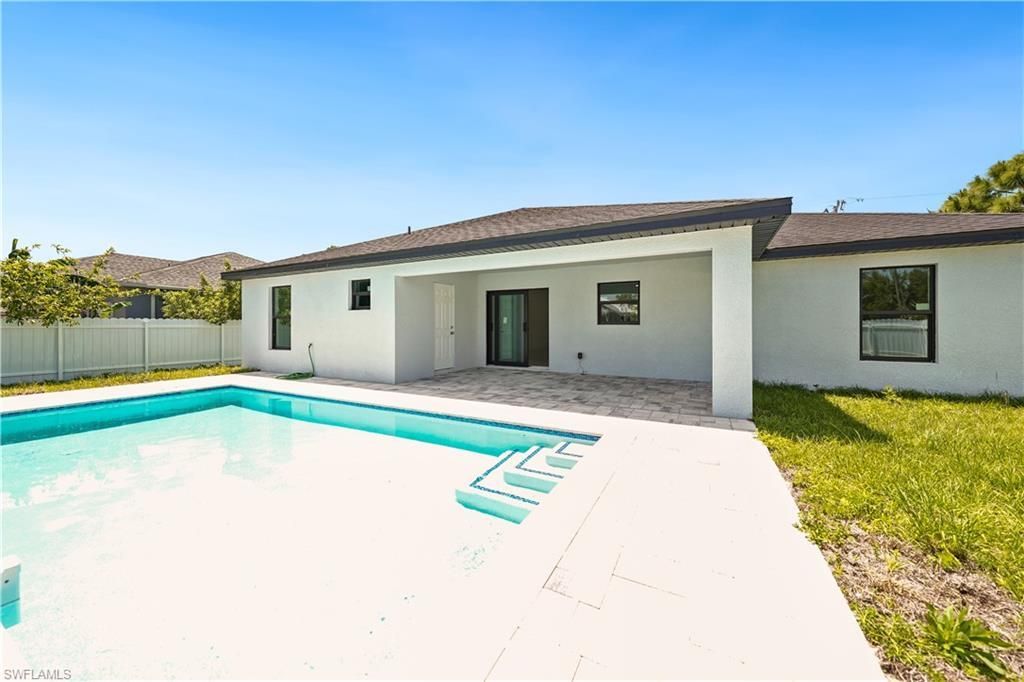 1213 NW 22nd Pl, Cape Coral, FL 33993 Photo