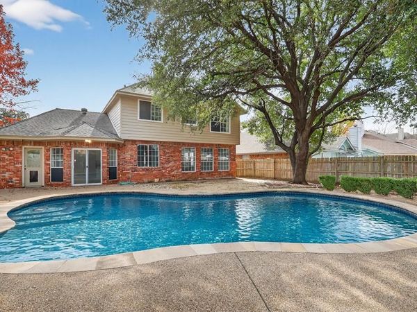 6114 Pinwood Circle, Arlington, TX 76001