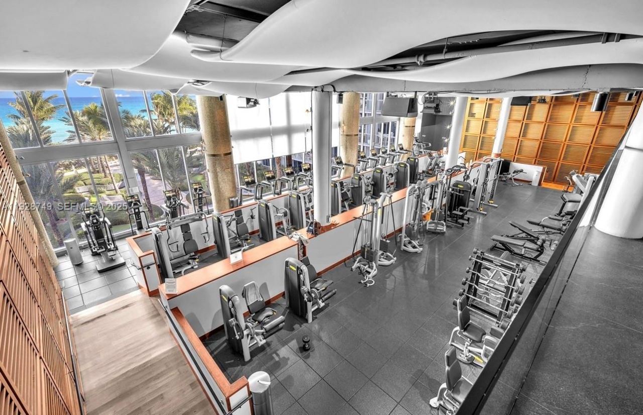 6801 Collins Ave, Unit 718, Miami Beach, FL 33141 Photo