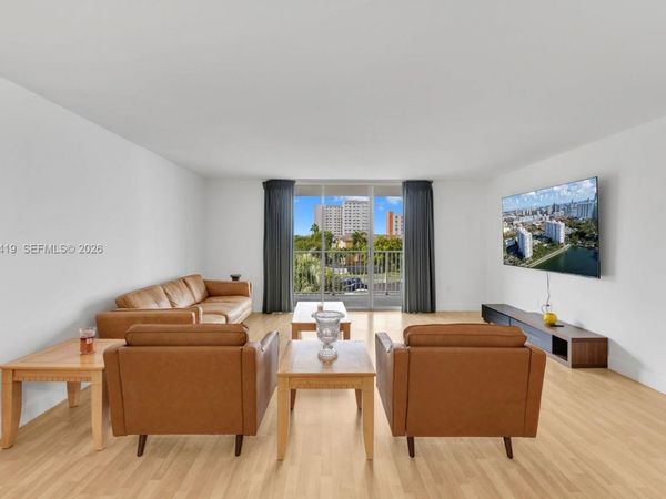 2801 NE 183 ST, Unit 301W, Aventura, FL 33160