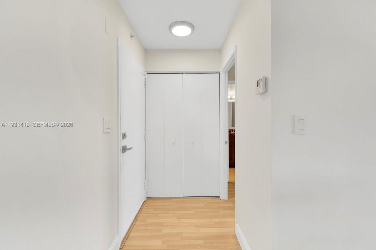 2801 NE 183 St, Unit 301W, Aventura, FL 33160 Photo