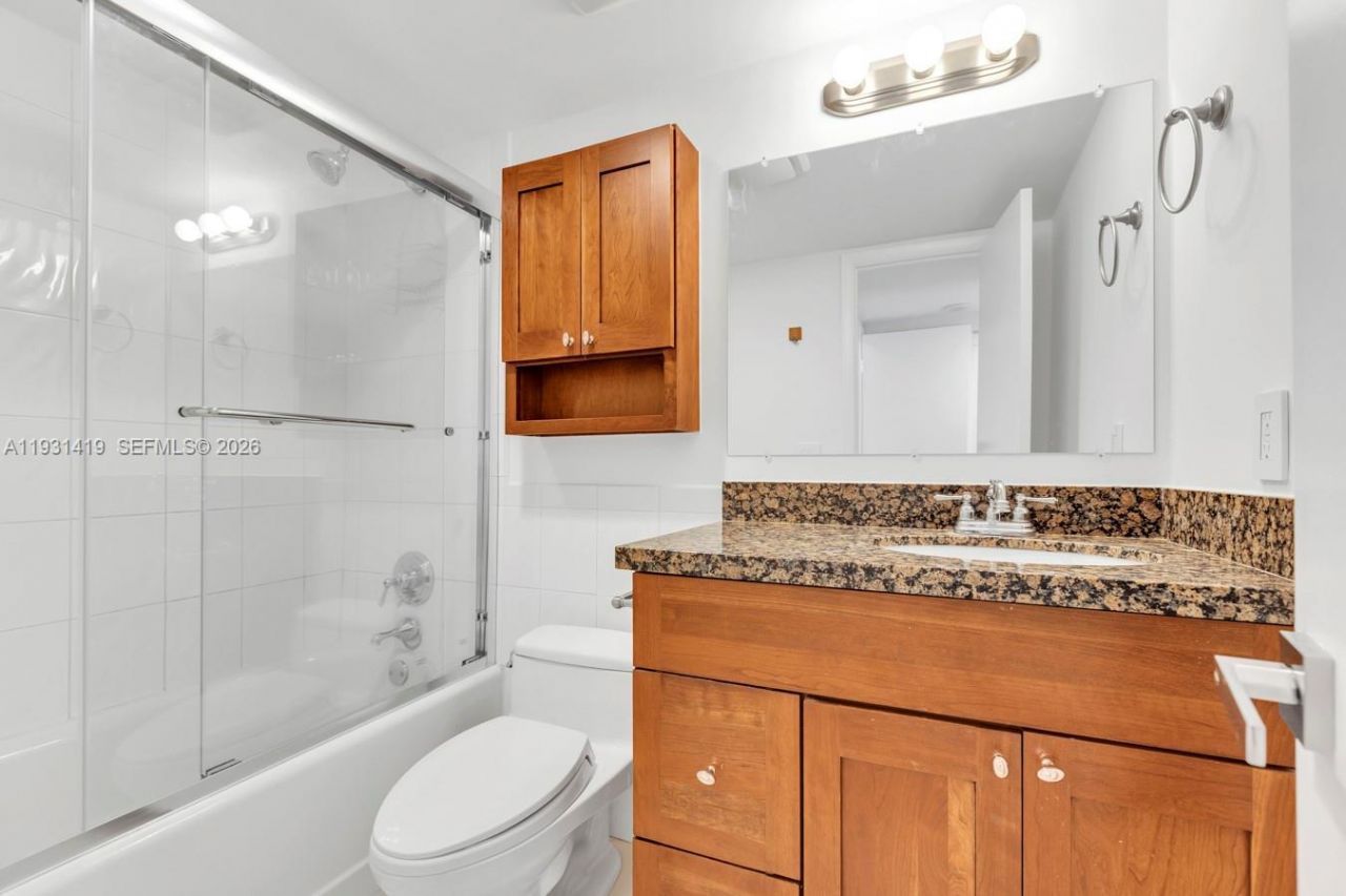 2801 NE 183 St, Unit 301W, Aventura, FL 33160 Photo