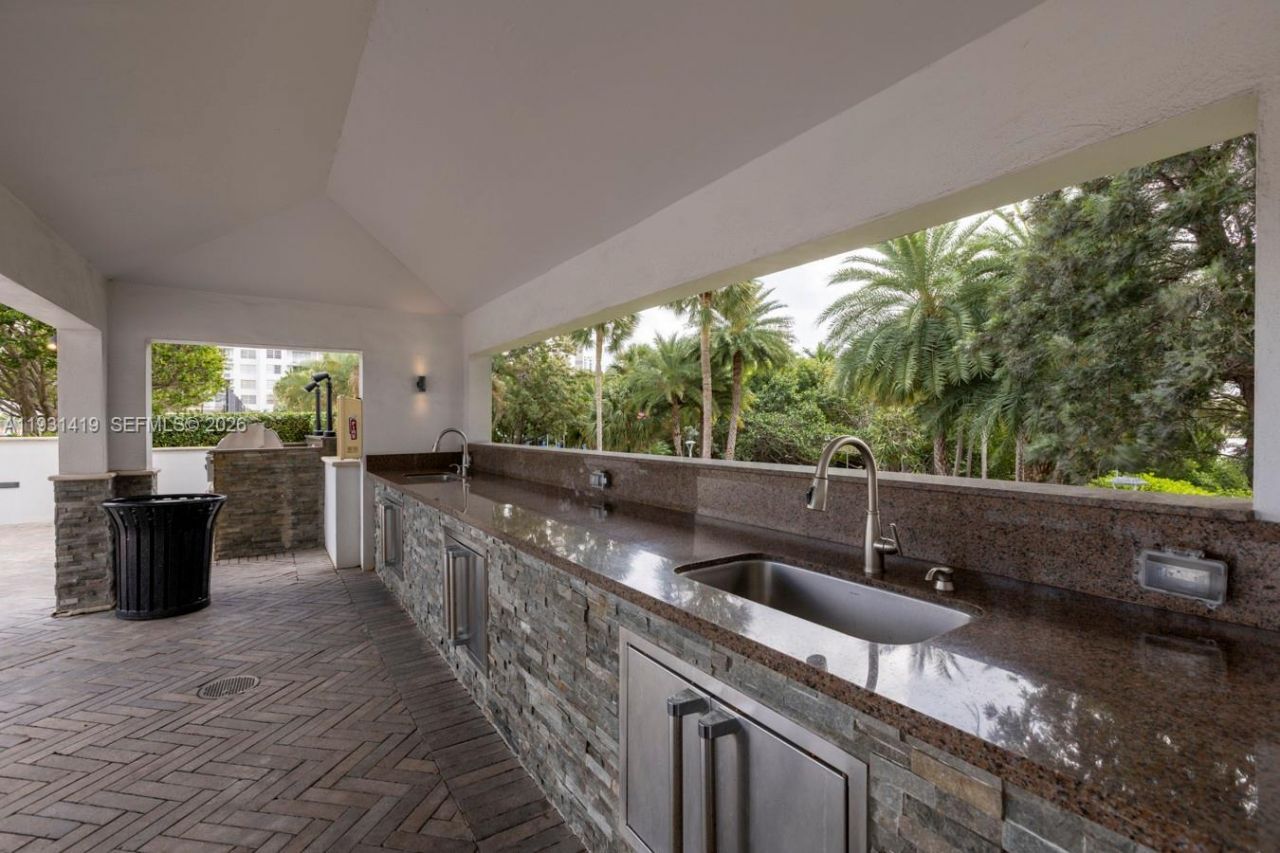 2801 NE 183 St, Unit 301W, Aventura, FL 33160 Photo